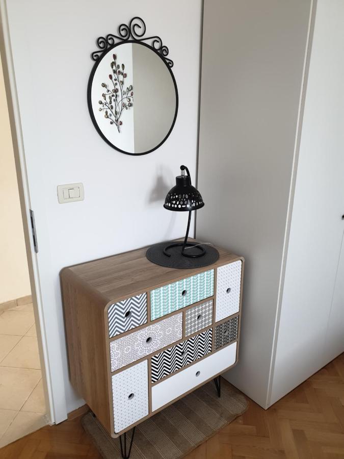 Apartment Maeistro By Privileggio Residence Ровин Екстериор снимка
